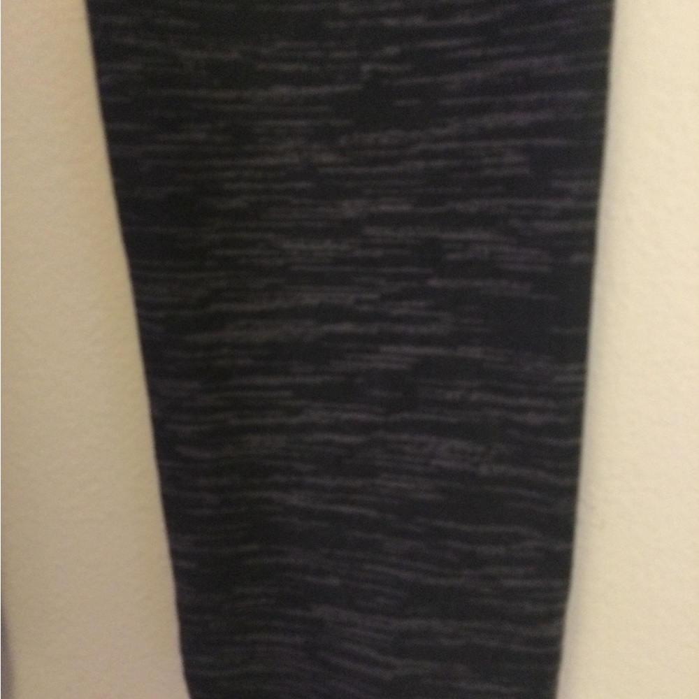 Girls basic H&M leggings. Size 6-7 - Picture 13 of 13